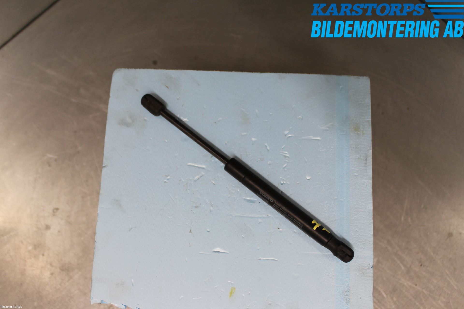 Volvo XC60 09-13 Gasfjäder Motorhuv