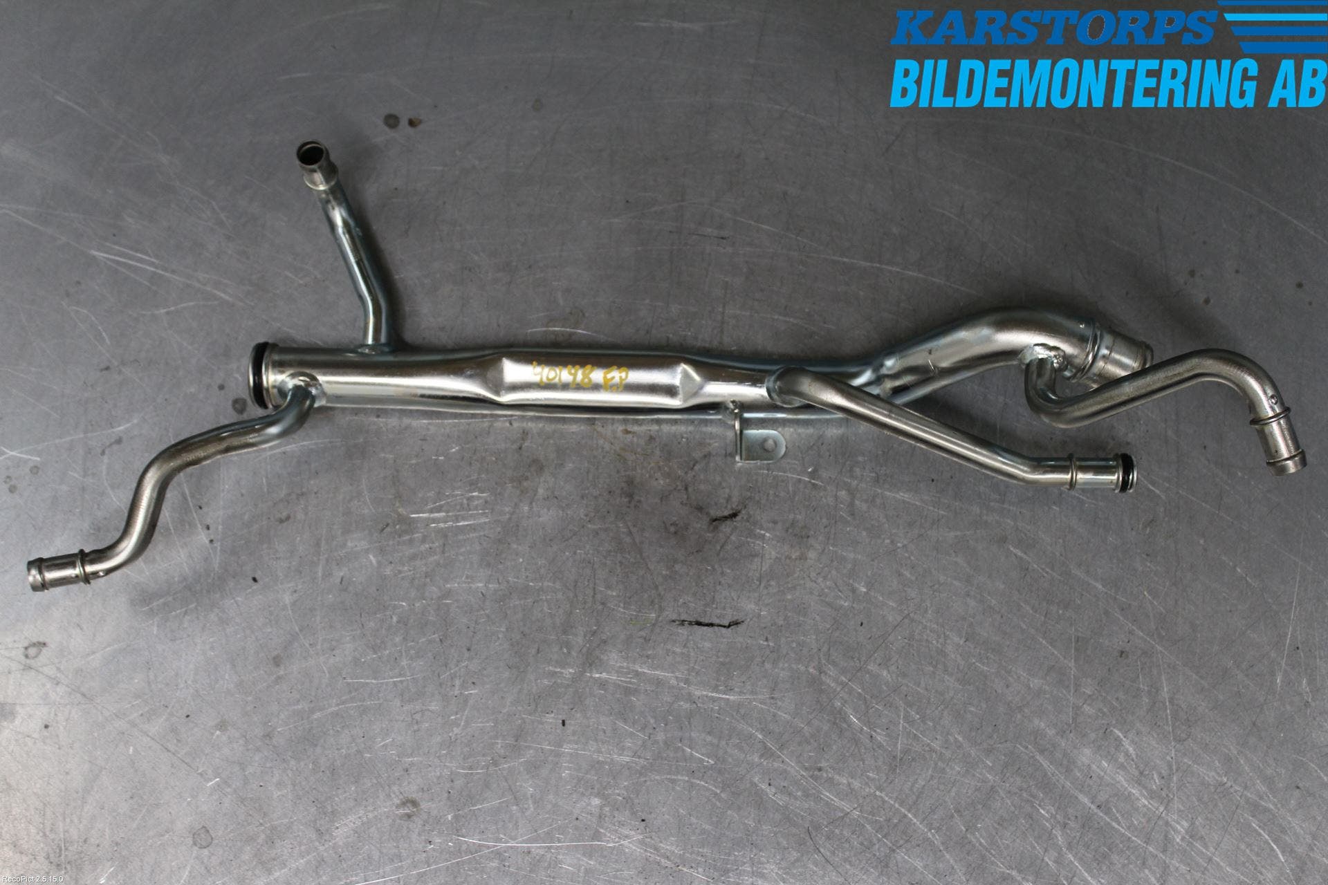 Volvo XC60 14-17 Kylarslang Fäst På Motor