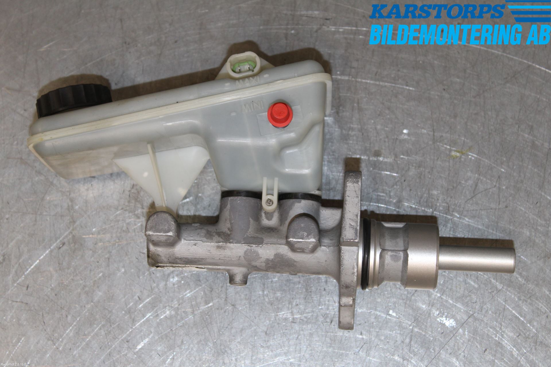 Renault TRAFIC   02-14 Broms Huvudcylinder