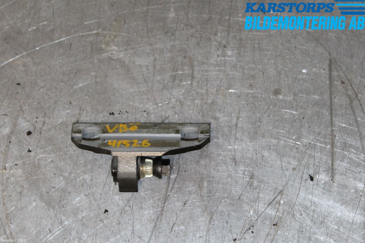 Volvo V70 14-16 Dörrgångjärn