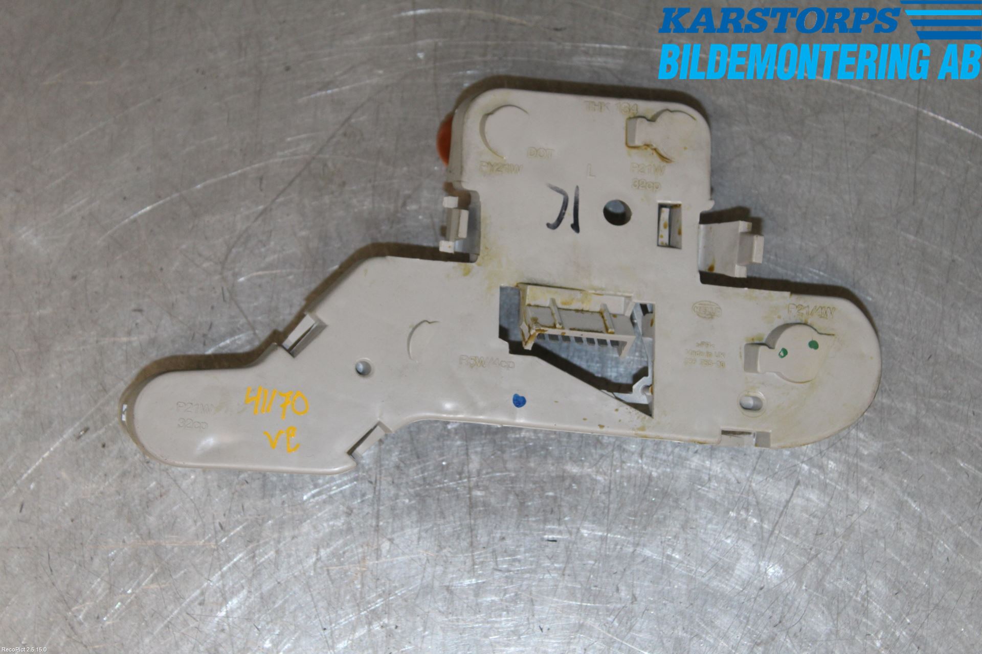 Jaguar S-TYPE Bakljuslamphållare Lucka