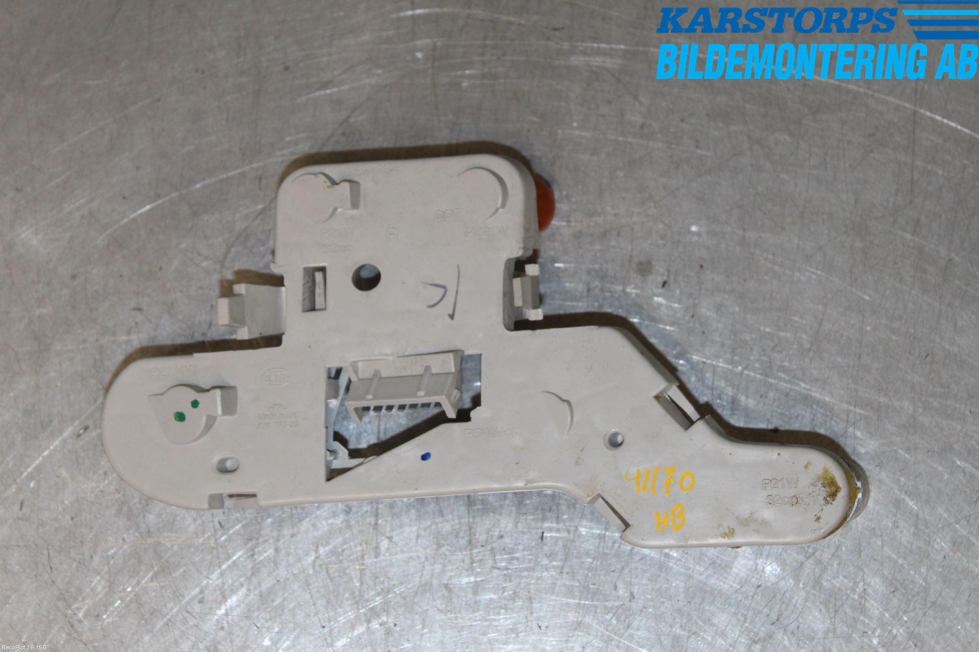 Jaguar S-TYPE Bakljuslamphållare Lucka