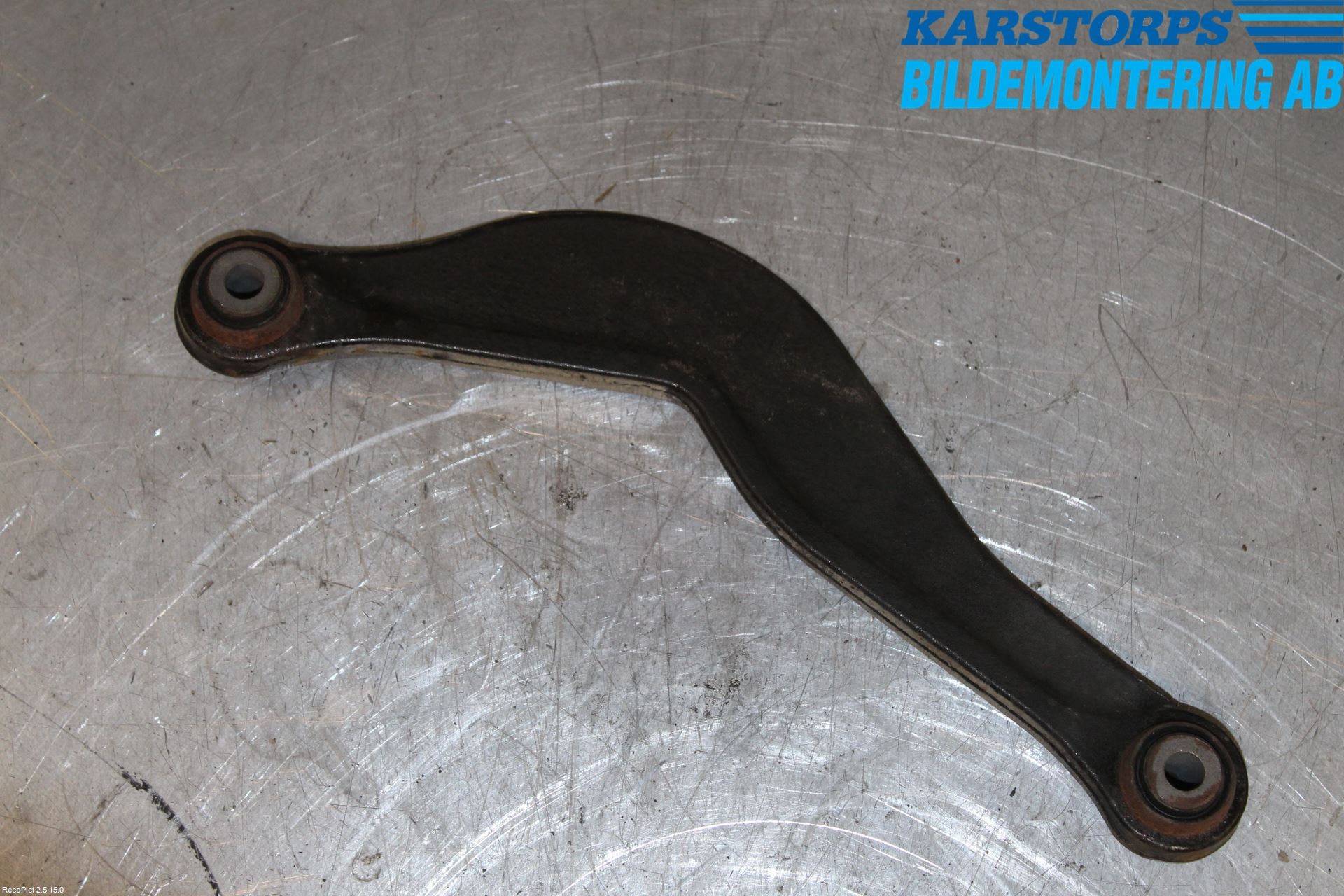 Volvo S60 11-13 Bärarm Bak Övre Höger