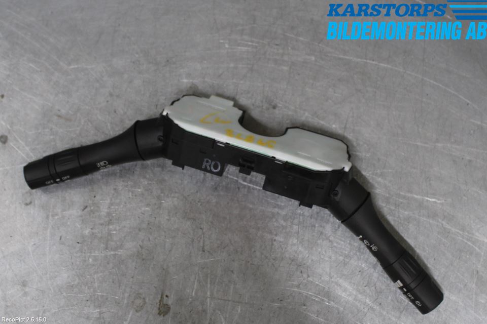 Nissan MICRA 11-16 Spakcentral