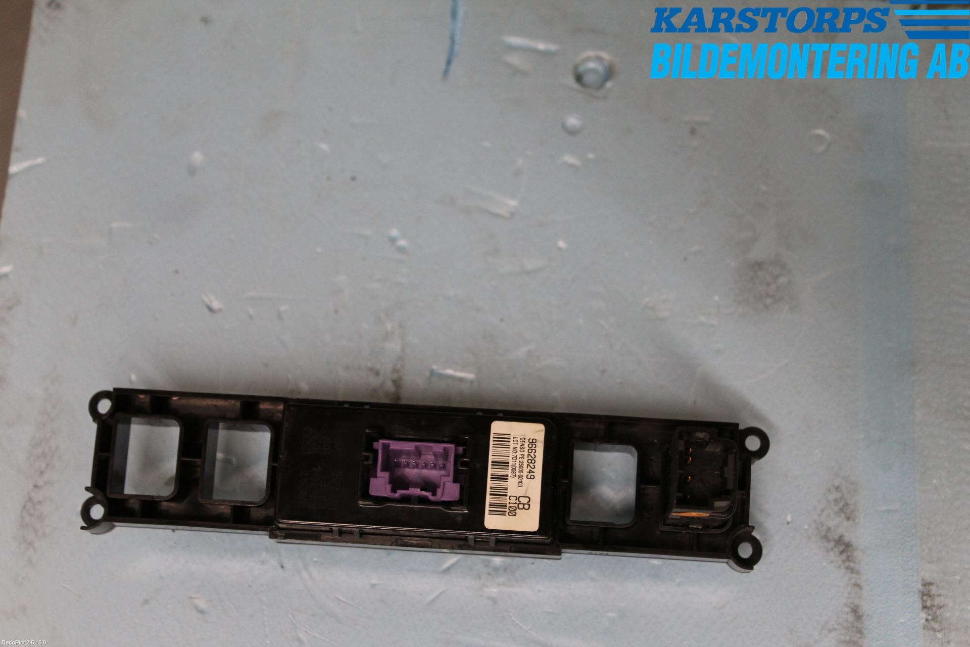 Chevrolet CAPTIVA Instrument Klocka