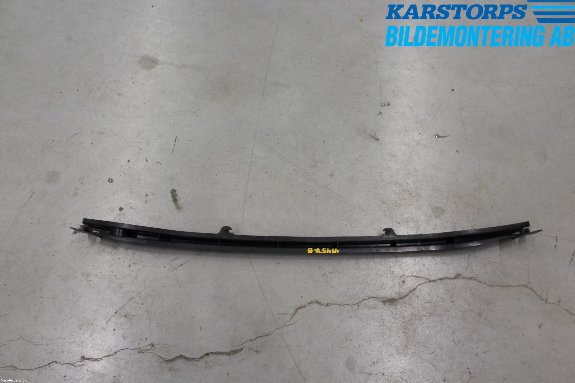 Volvo V70 08-13 Stötfsidostycke Mellanlägg