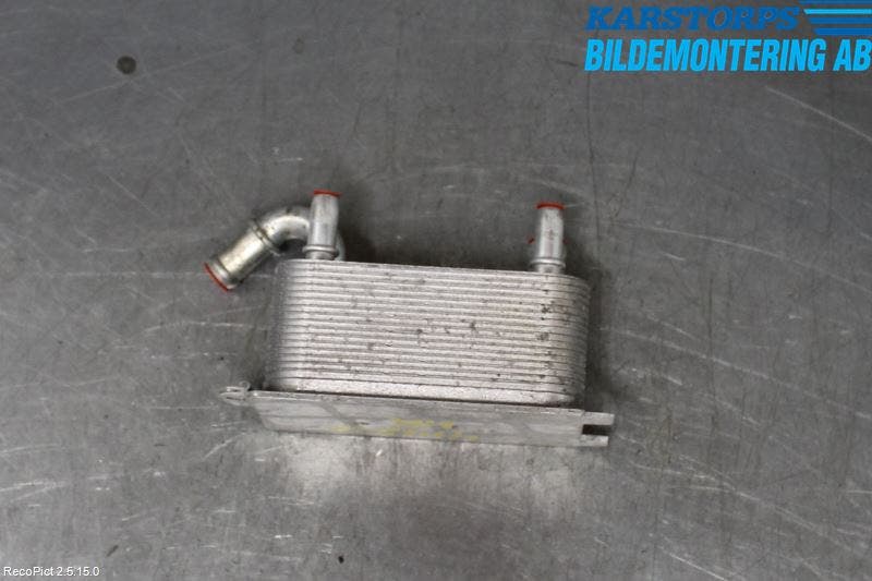 Volvo V70 08-13 Oljekylare Motor