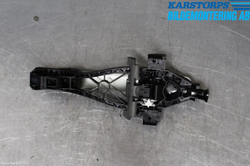 Volvo V70 08-13 Dörrhandtag Yttre Vä