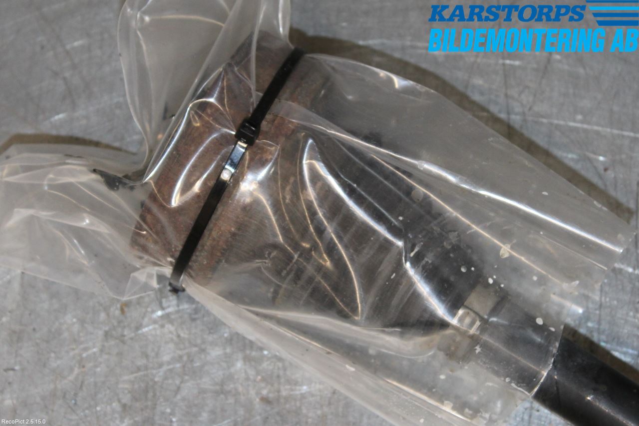 Skoda YETI Drivaxel Bak Höger