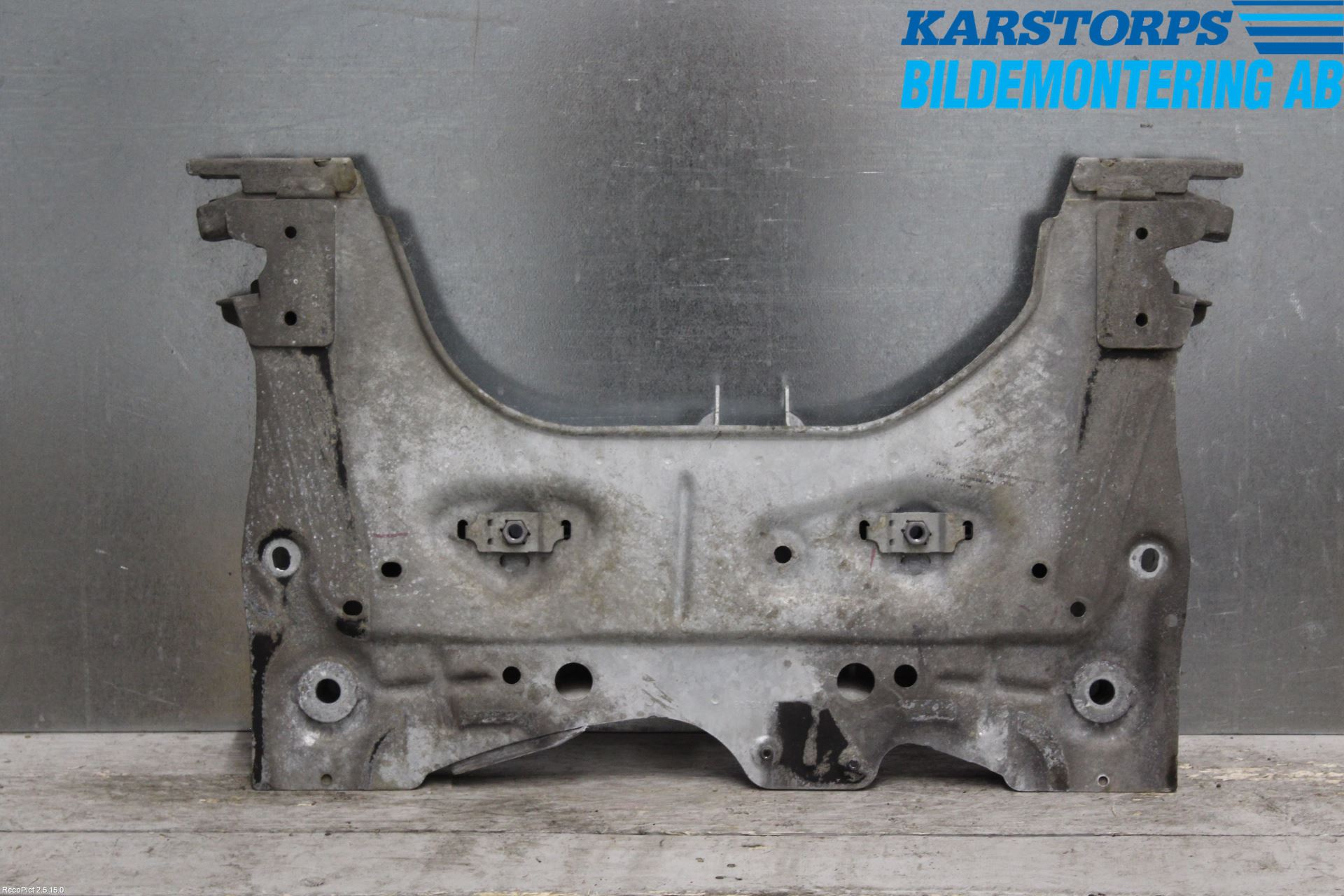 Renault CLIO IV 12-16 Framvagnsbalk