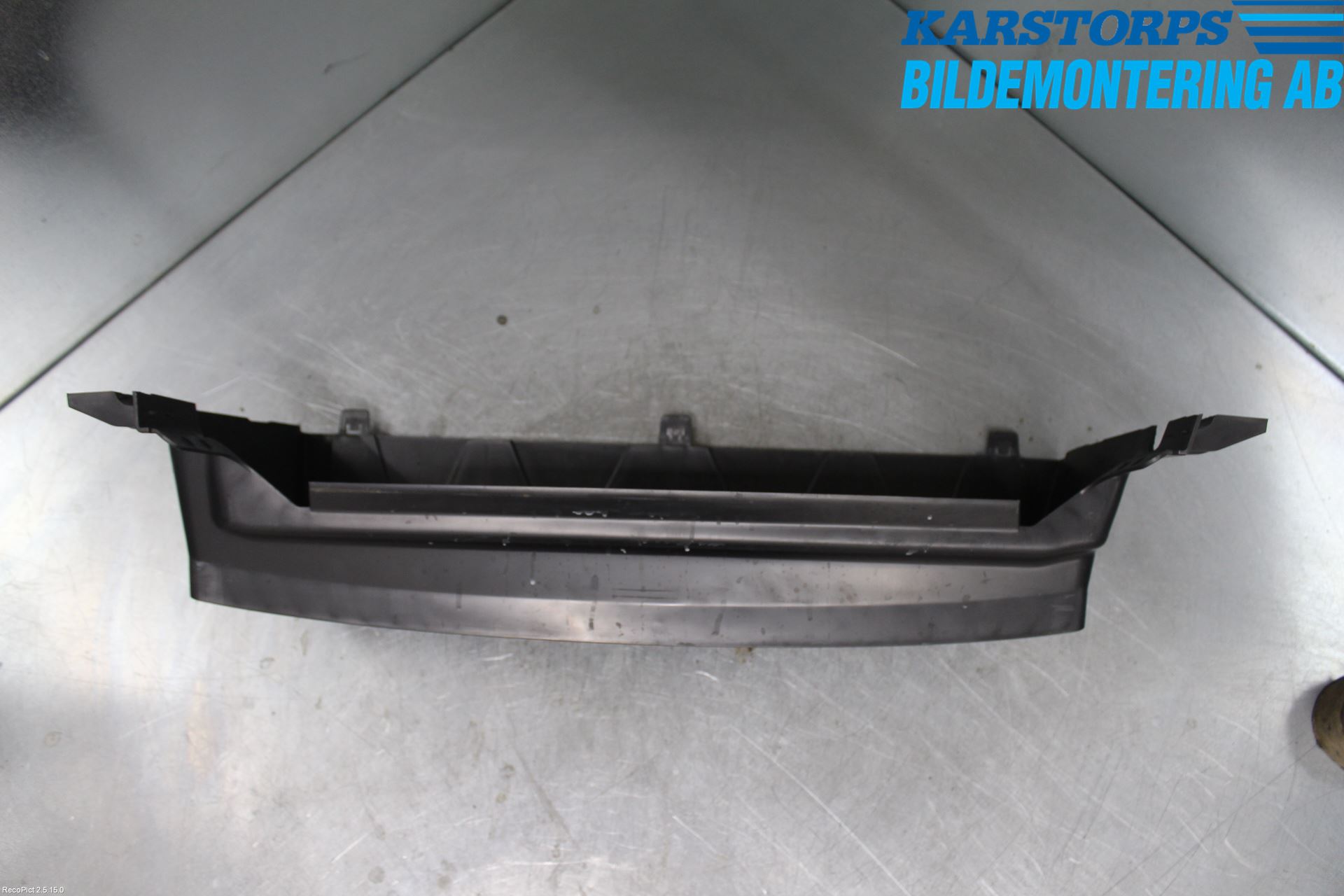 Volvo V50 04-07 Deflektor Plåt-Plast Kylning