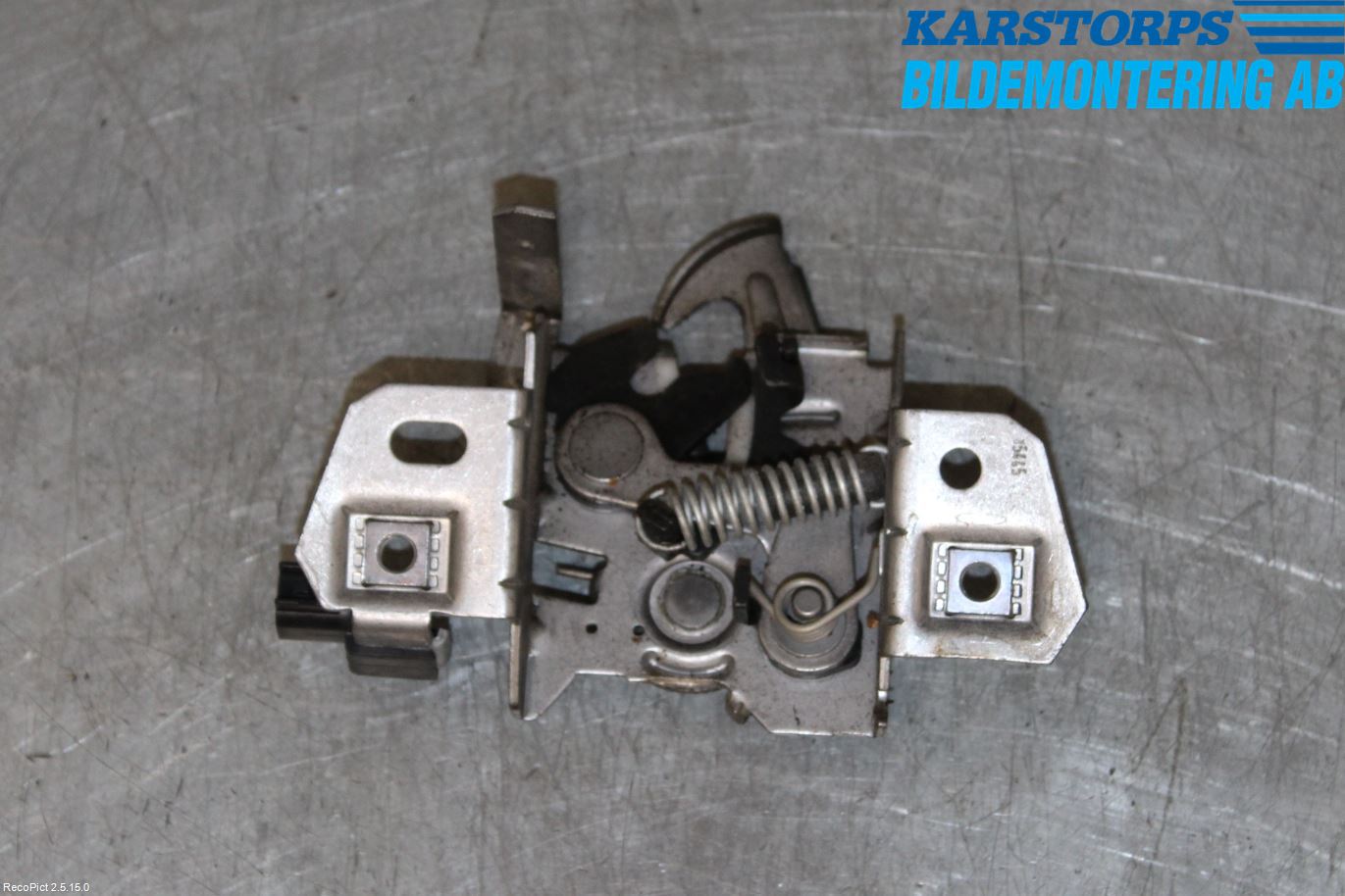 Volvo V50 04-07 Huvlås