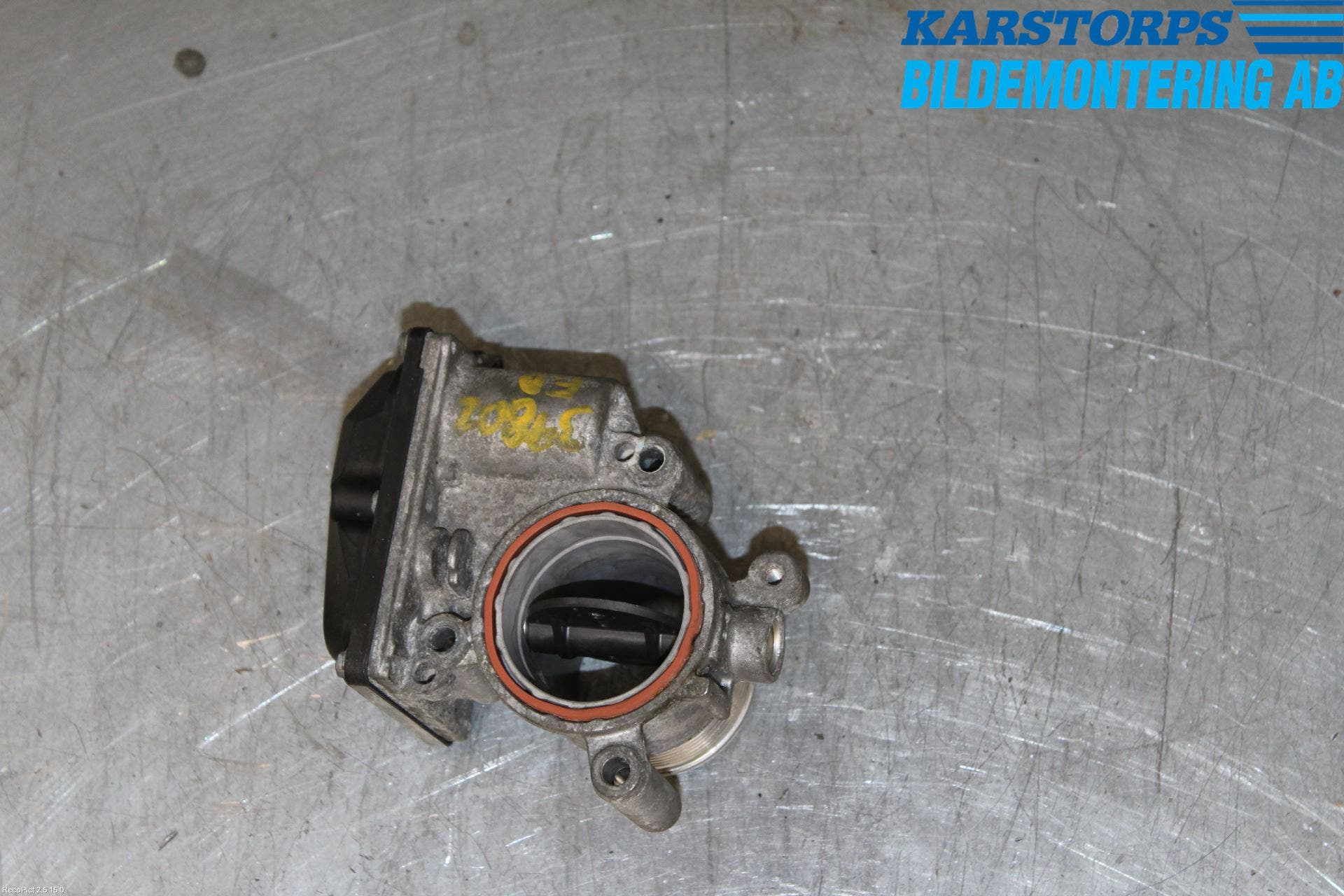 Skoda YETI Injspjällhus