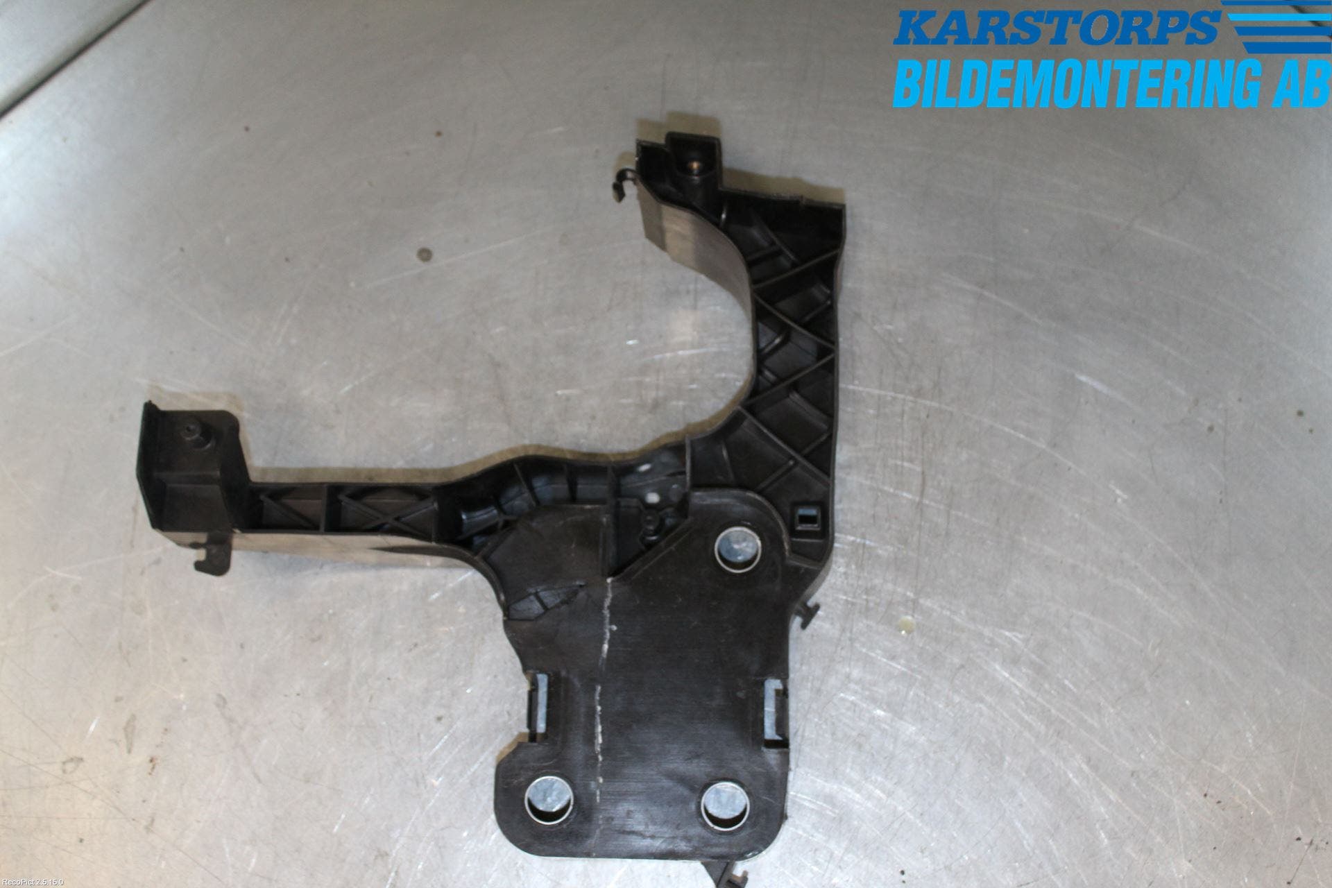 Renault MÉGANE II  03-05 Frontplåt Undre