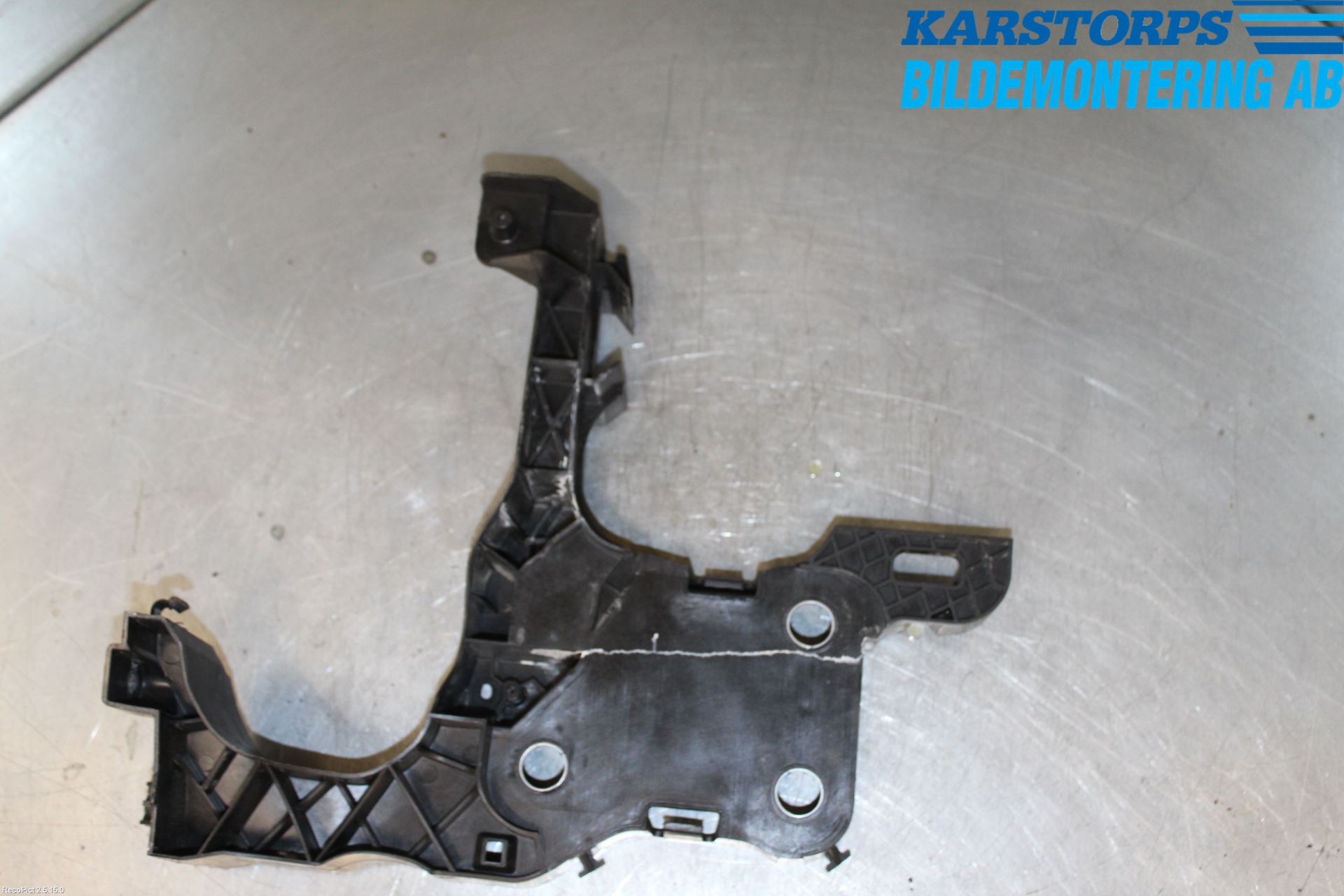 Renault MÉGANE II  03-05 Frontplåt Undre