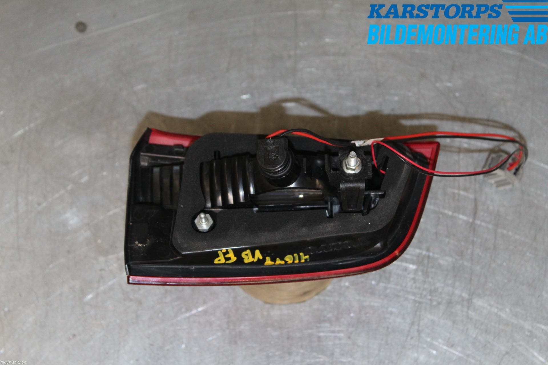 Volvo S60 14-18 Bakljus Lucka Vä