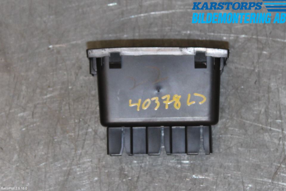 Mitsubishi LANCER 07-14 Instrumentbräda Förvaringsfack