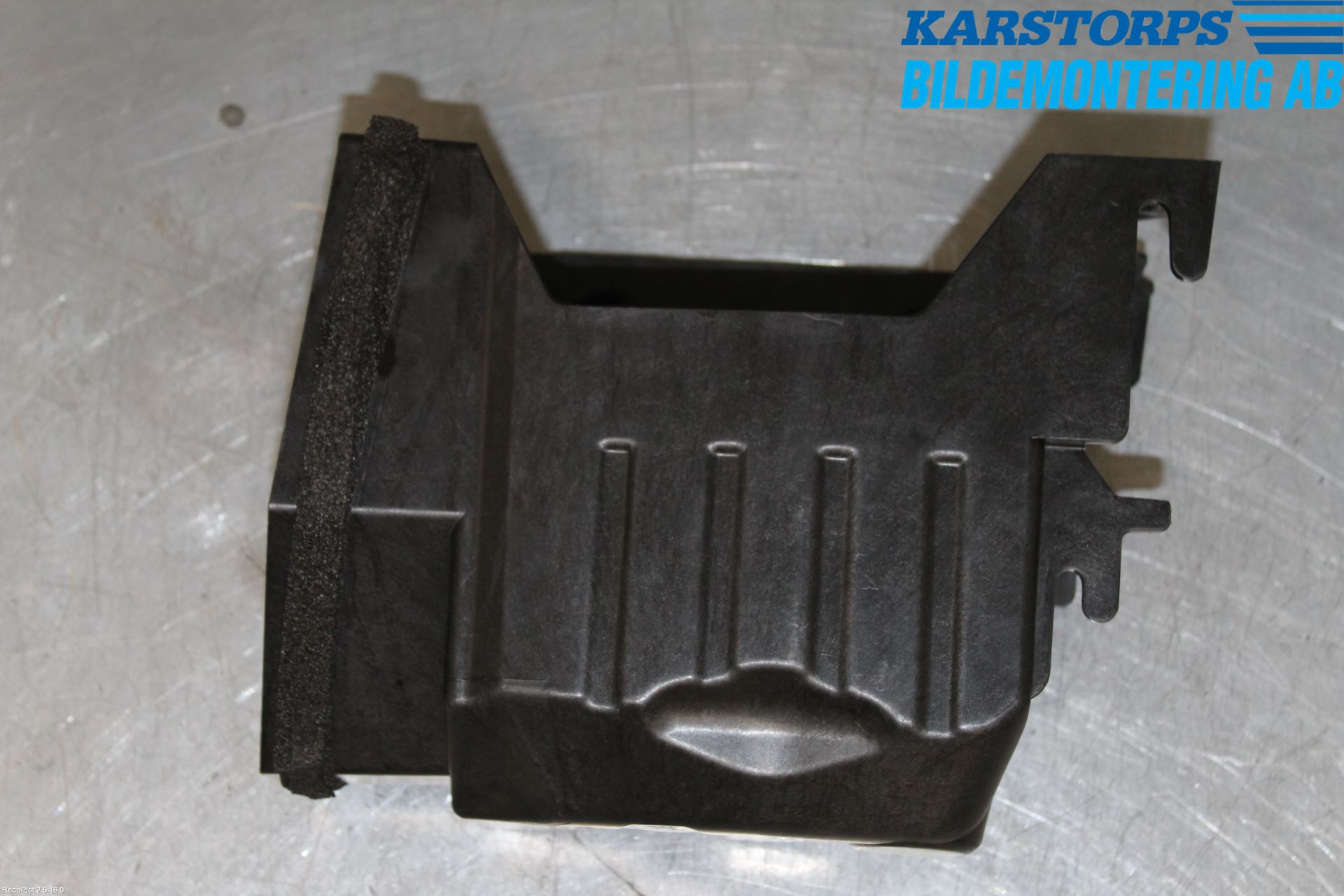 Volvo XC90/RECHARGE 16- Batterilåda-Fäste-Hållare