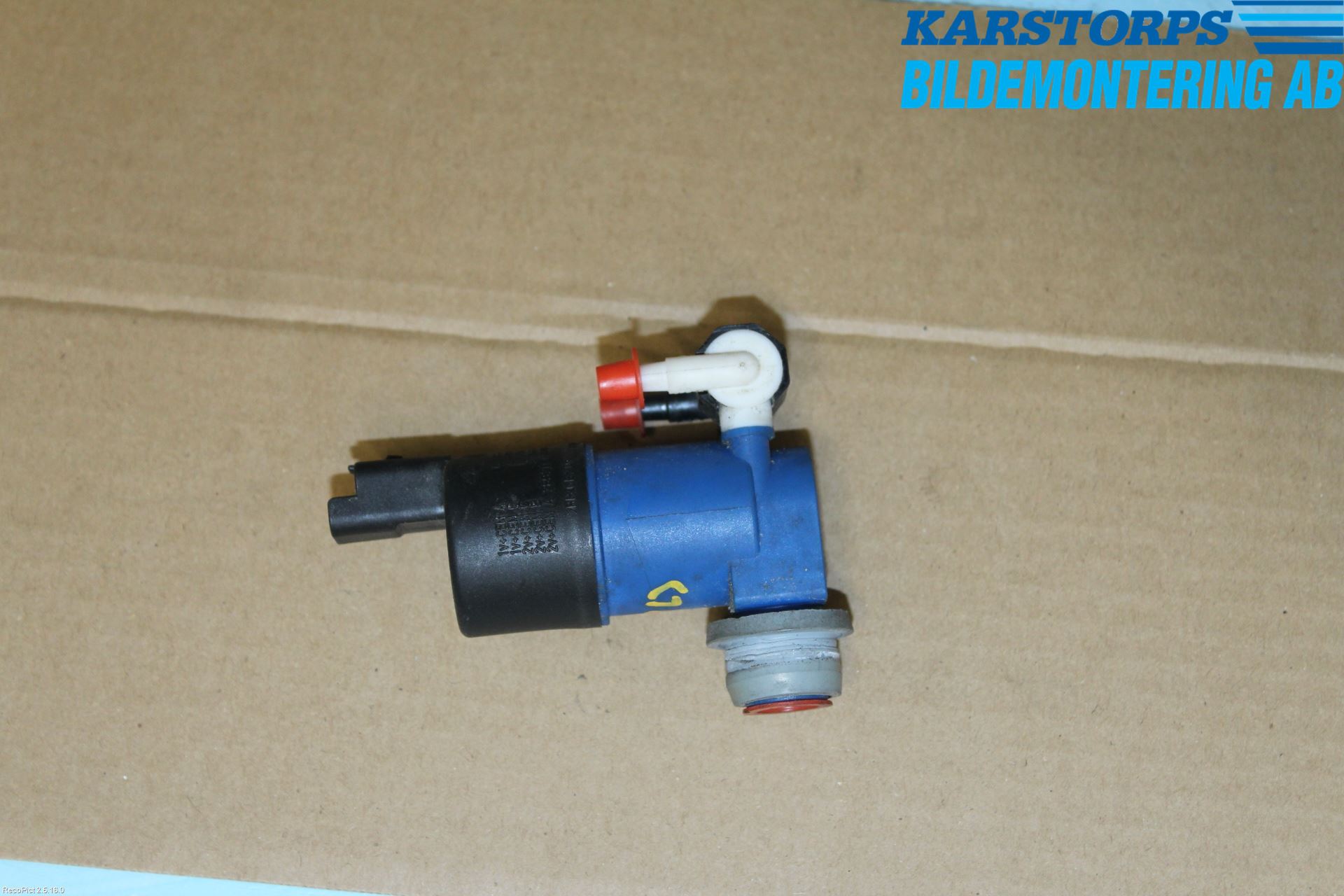 Renault CLIO III  09-12 Spolarpump Vindruta
