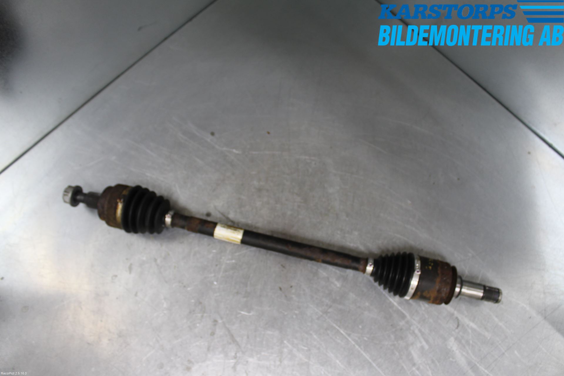 Mercedes-Benz MB ML (W164) 05-11 Drivaxel Bak Höger