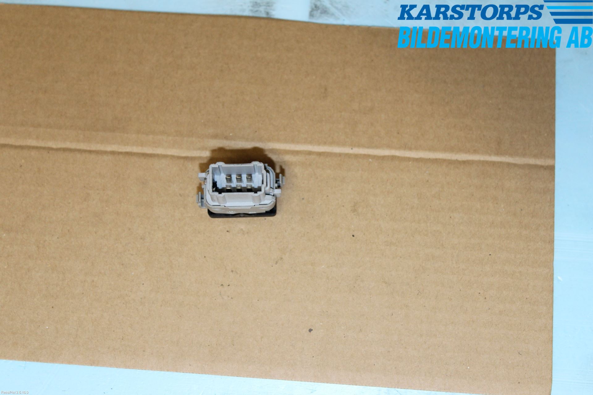 Renault CLIO III  09-12 Strömställare Antisladd