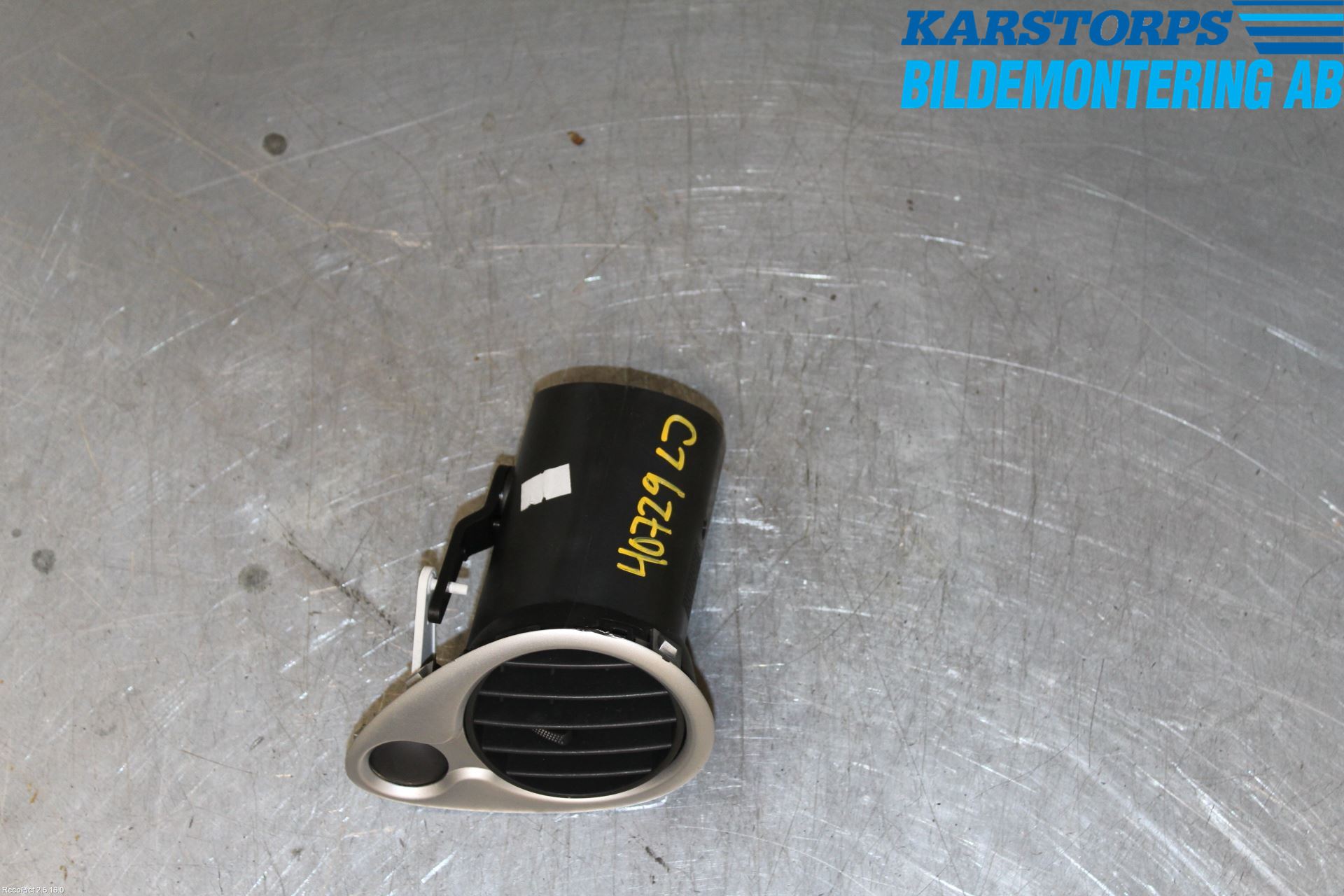 Renault CLIO III  09-12 Defrosterkanal-Munstycke