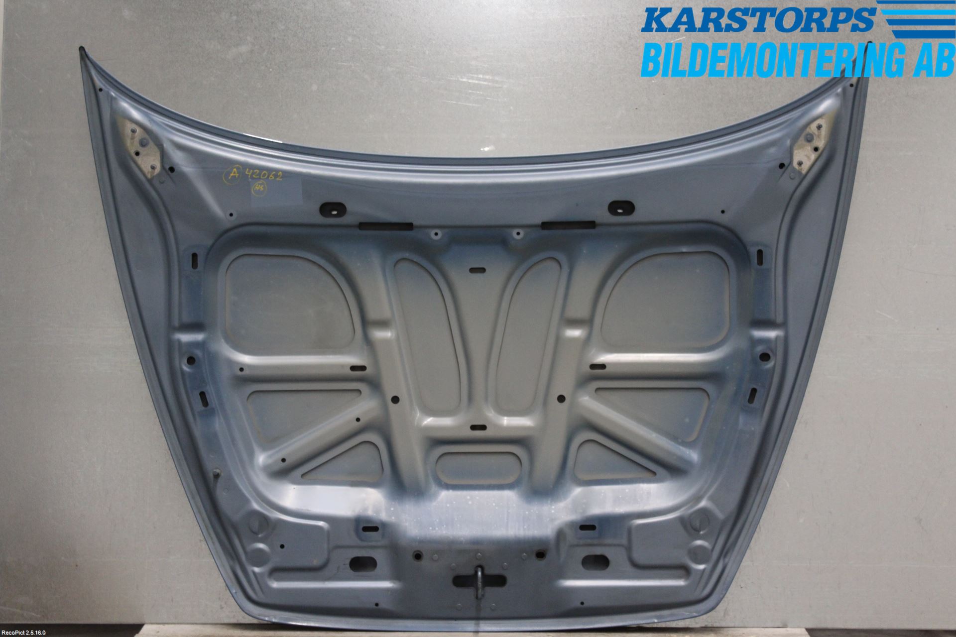 Volvo V50 04-07 Huv Fram