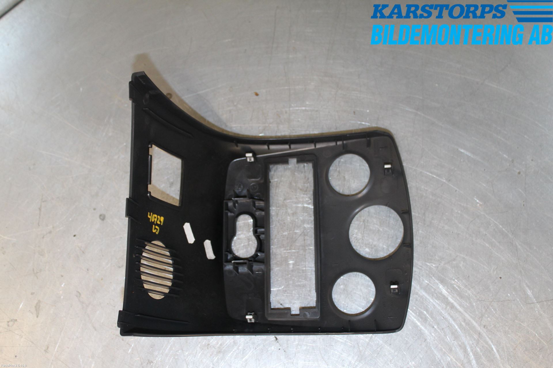 Renault CLIO III  09-12 Instrument-Radio Sarg