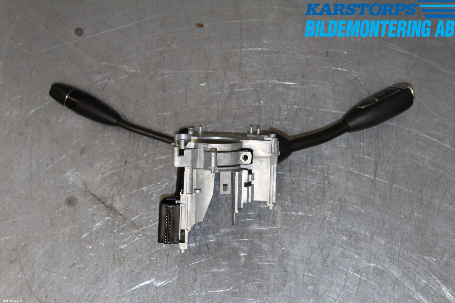 Mercedes-Benz MB ML (W164) 05-11 Spakcentral