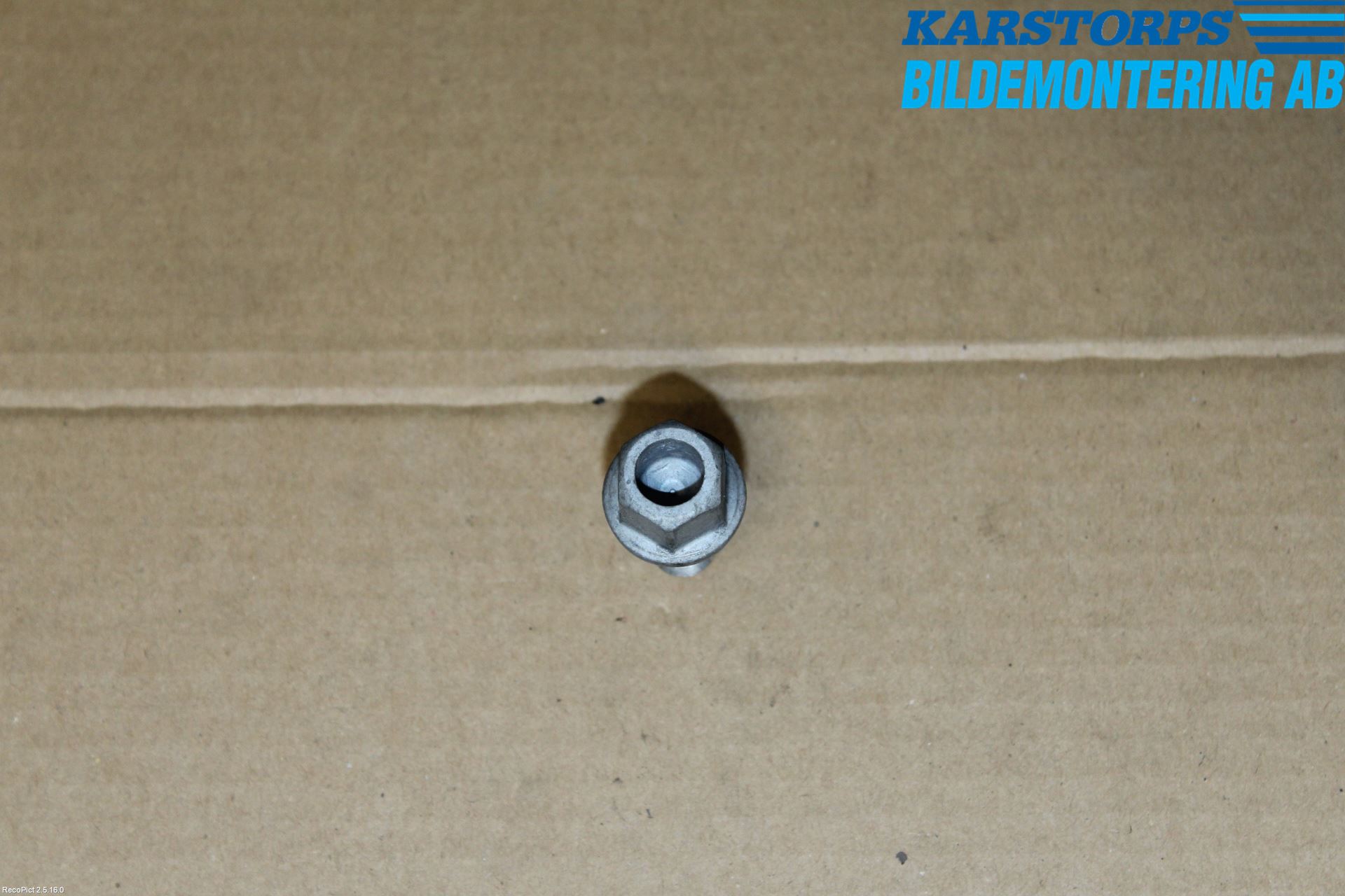 Renault MEGANE III 09-15 Hjulmutter-Bult-Sats