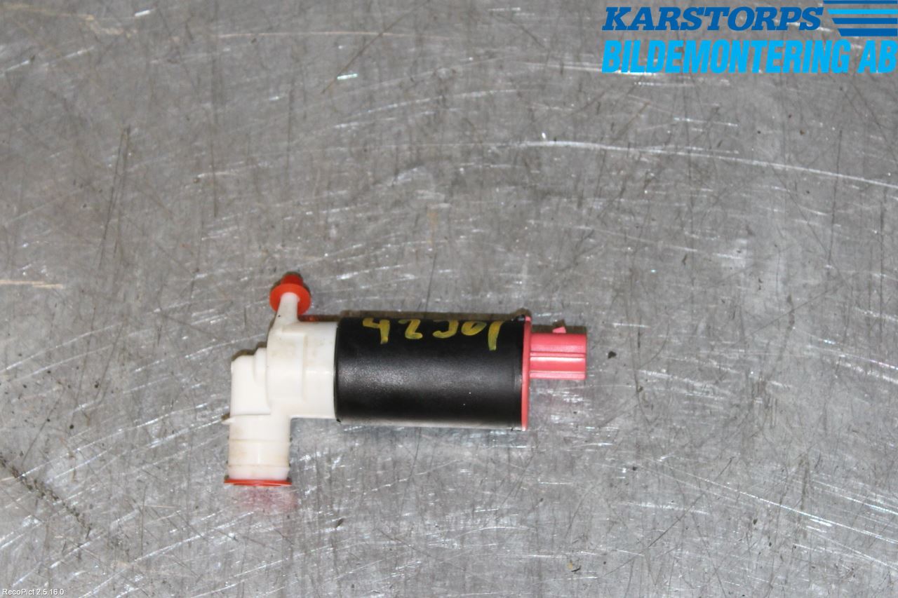 Toyota COROLLA VERSO 04-07 Spolarpump Baklucka