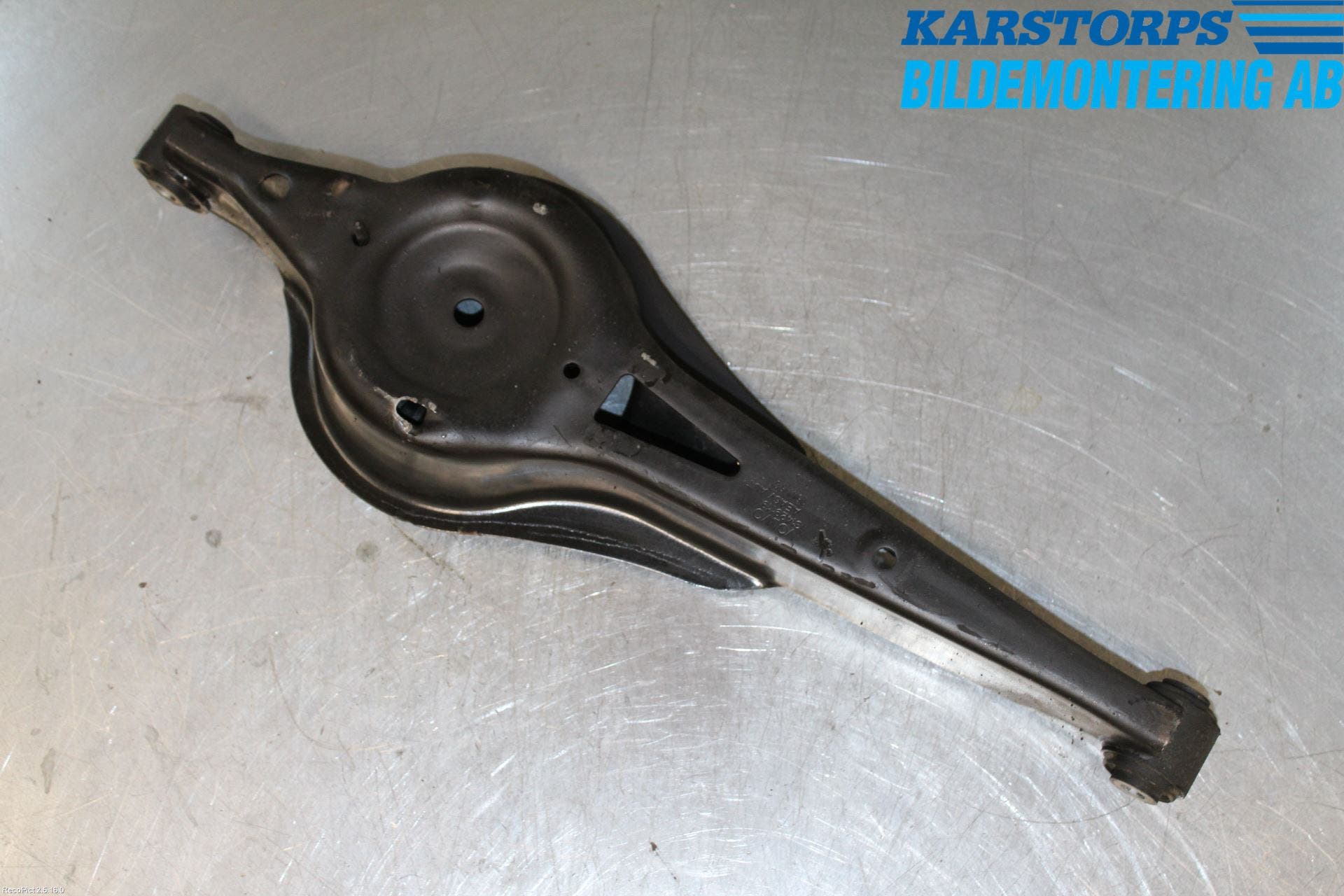 Volvo V70 14-16 Bärarm Bak Höger