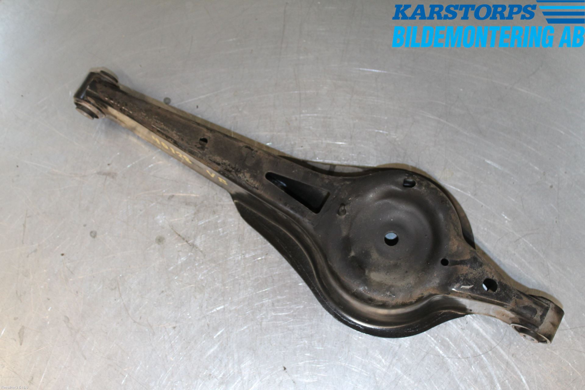 Volvo V70 14-16 Bärarm Bak Vänster