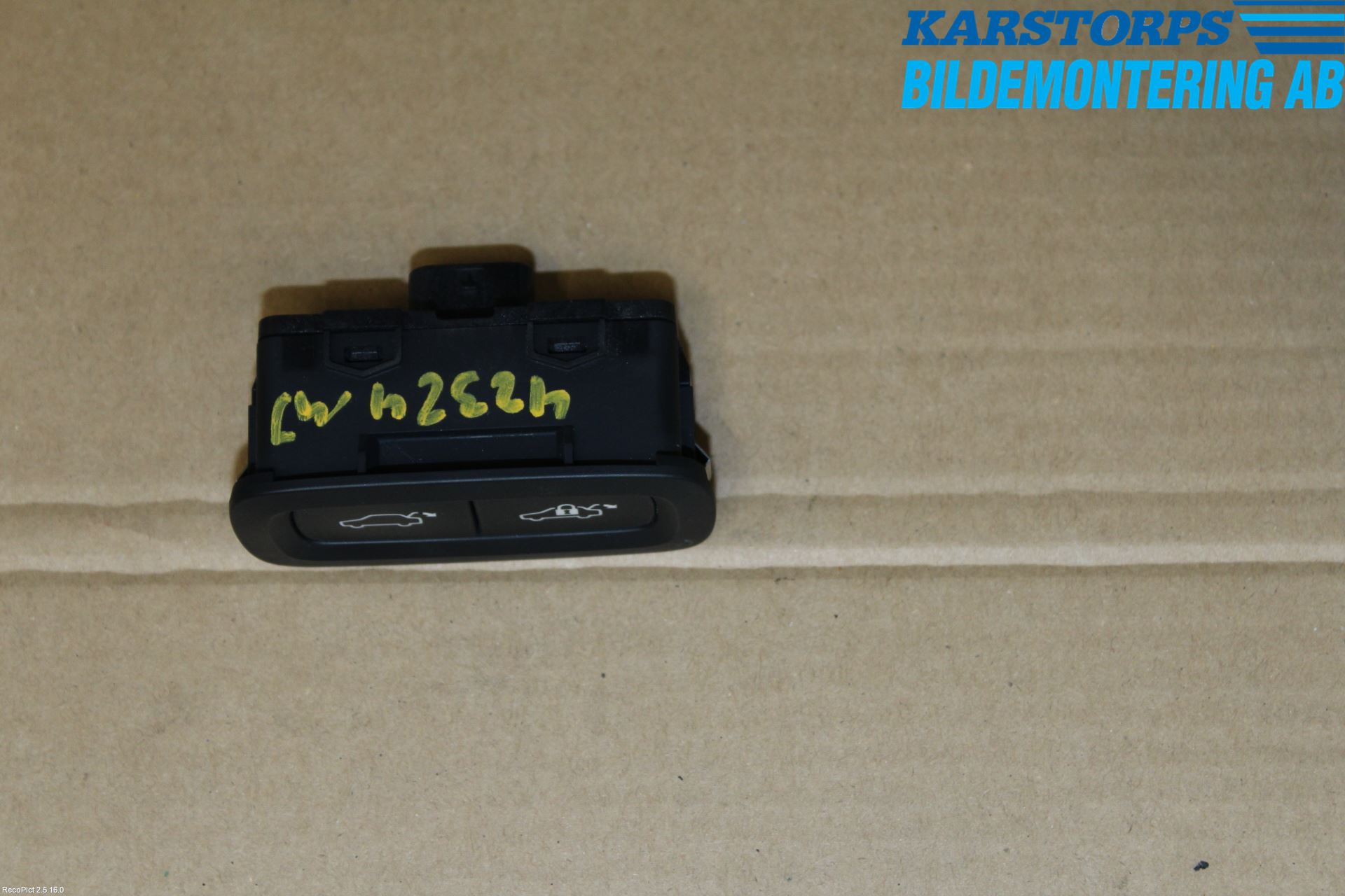 Volvo XC90/RECHARGE 16- Strömställare Baklucka