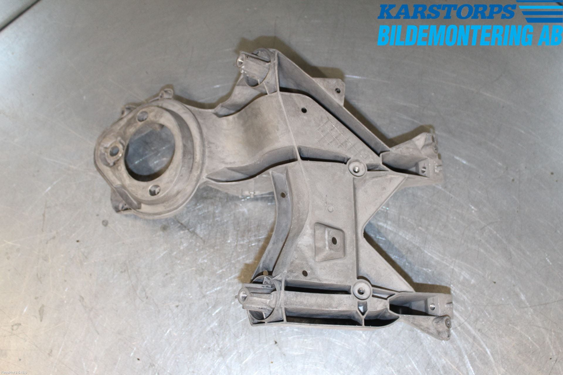 Volvo XC90/RECHARGE 16- Pedalställ