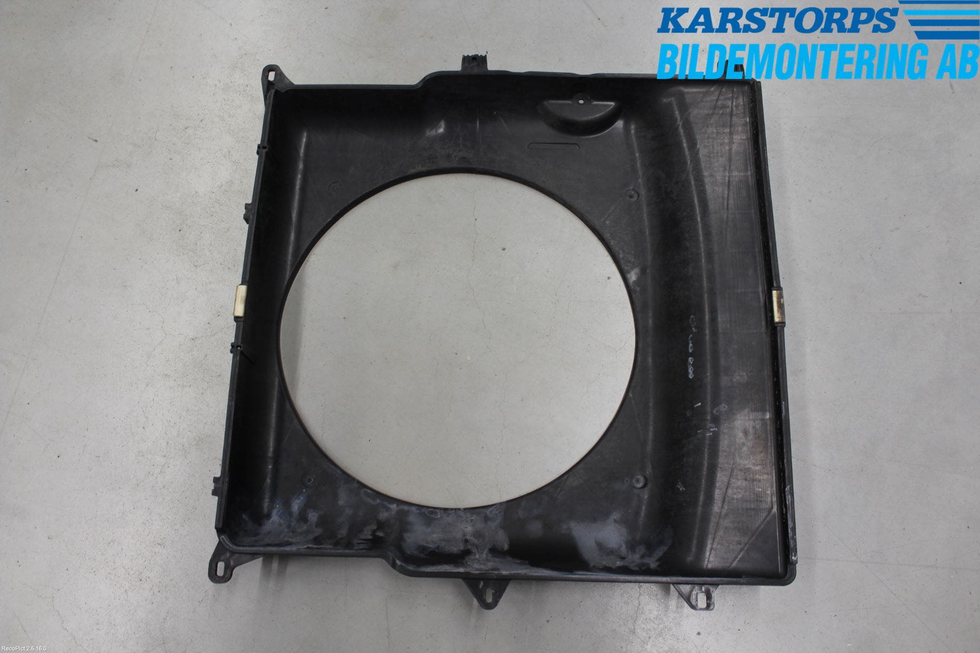 Iveco DAILY 14->> Kylfläktkåpa