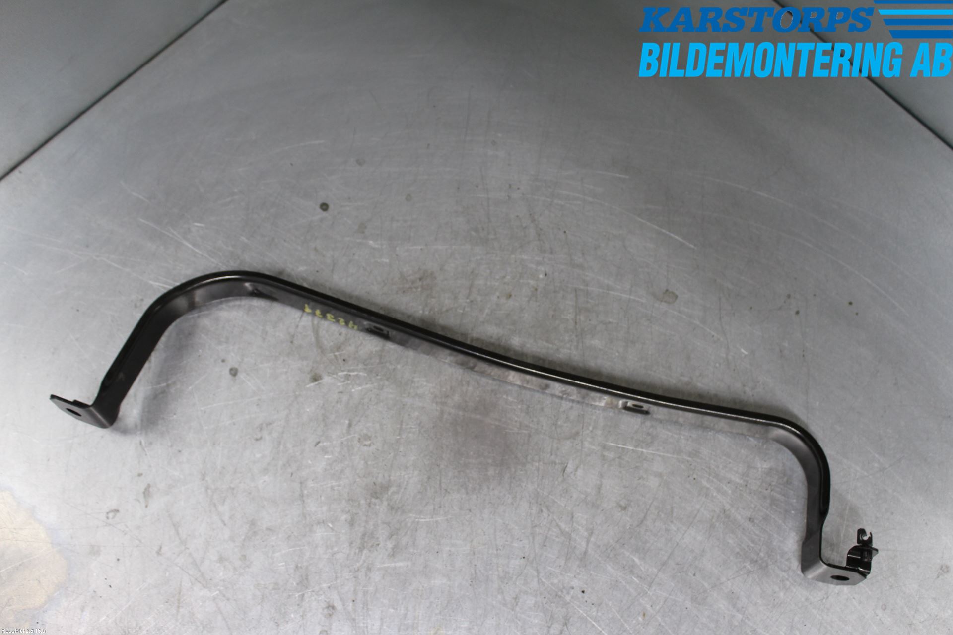 Volvo V60 14-18 Bränsletanksband