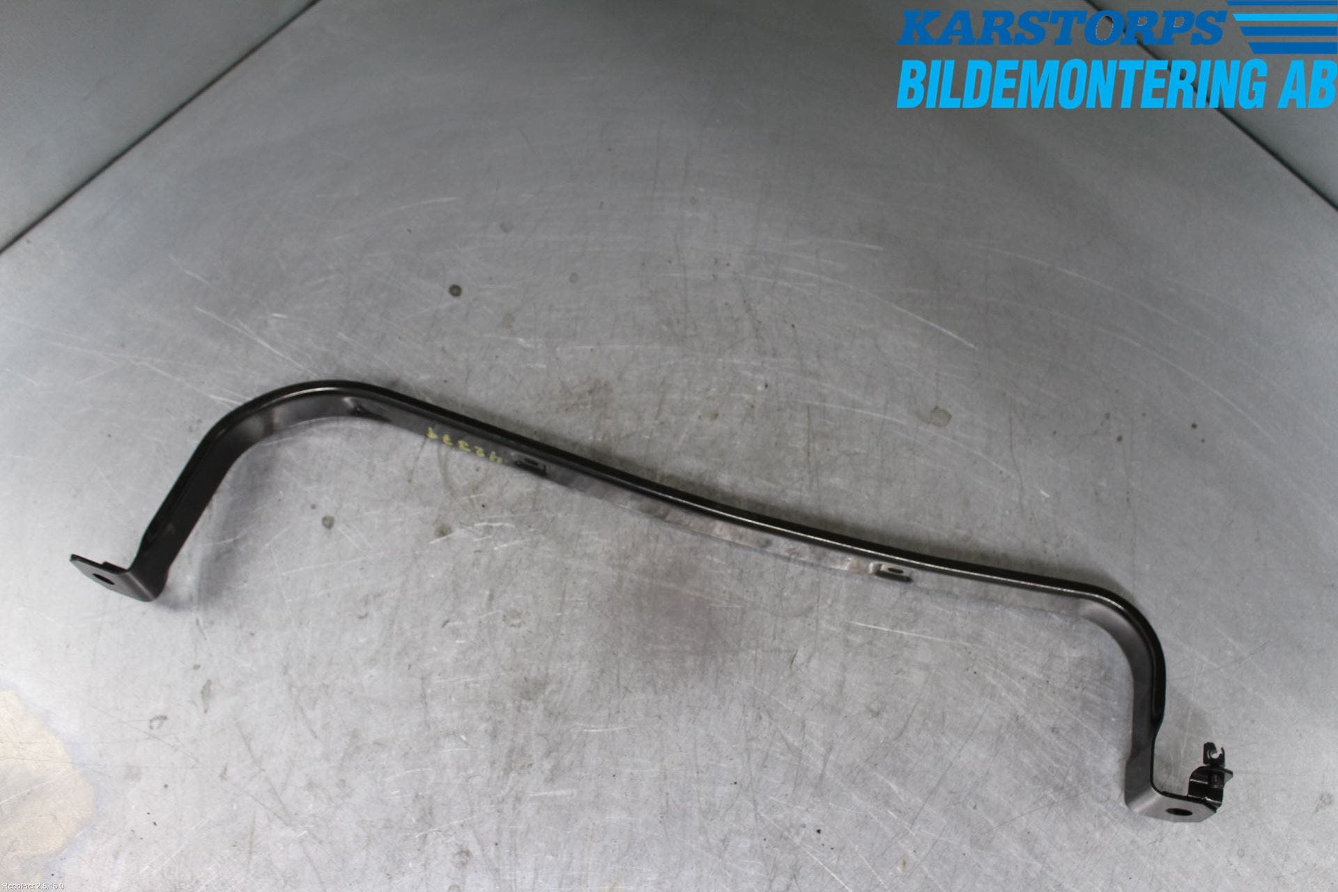 Volvo V60 14-18 Bränsletanksband