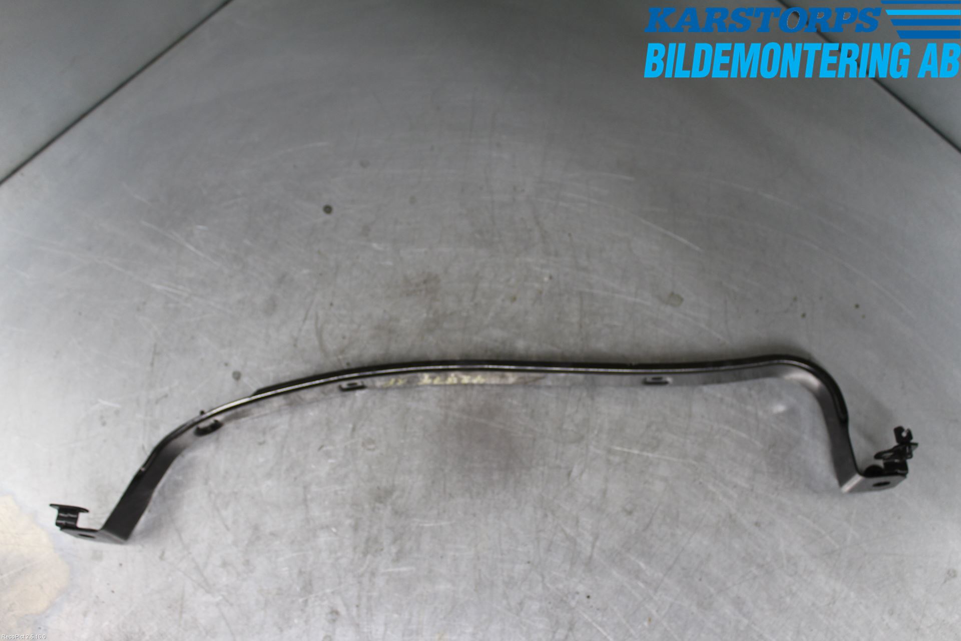 Volvo V60 14-18 Bränsletanksband