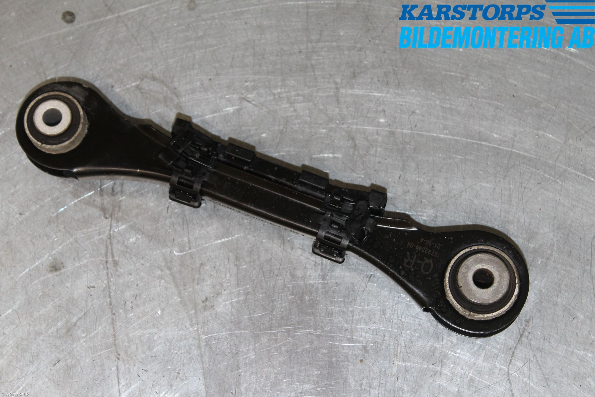 BMW 3 F30/F31/F80 12-19 Bärarm Bak Övre Höger