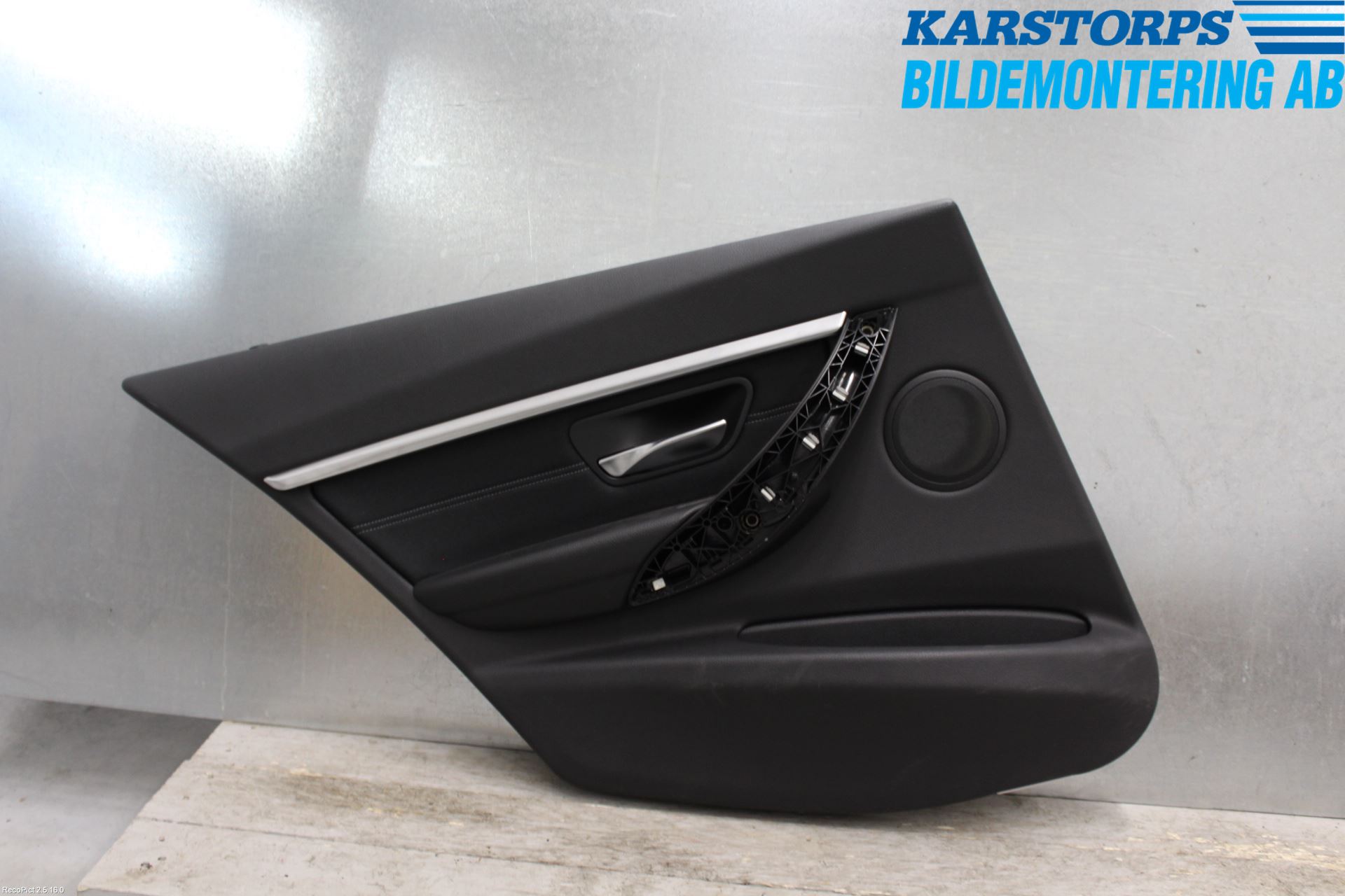 BMW 3 F30/F31/F80 12-19 Dörrklädsel Vä