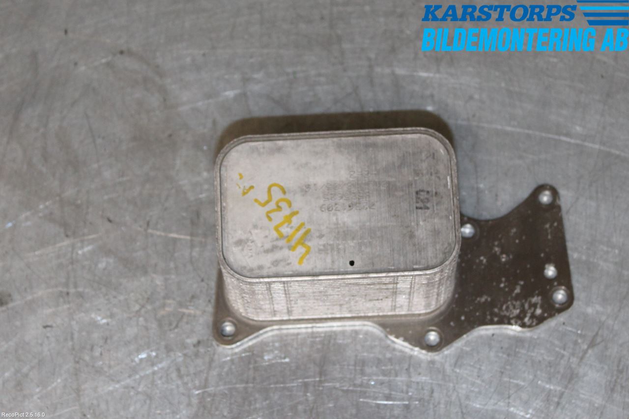 BMW 3 F30/F31/F80 12-19 Oljekylare Motor
