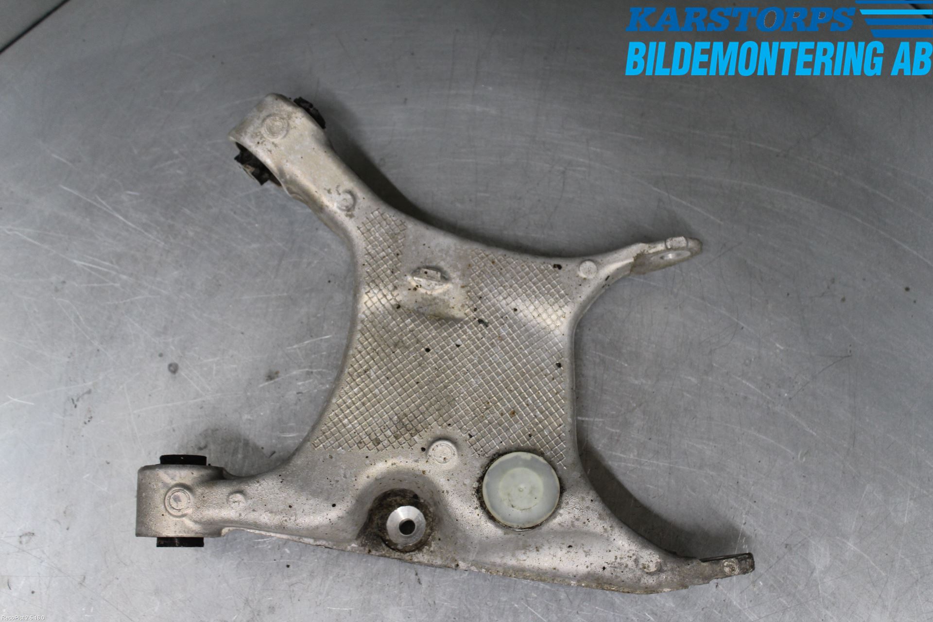 BMW 5 E60/61 Sed/Tou 02-10 Bärarm Bak Höger