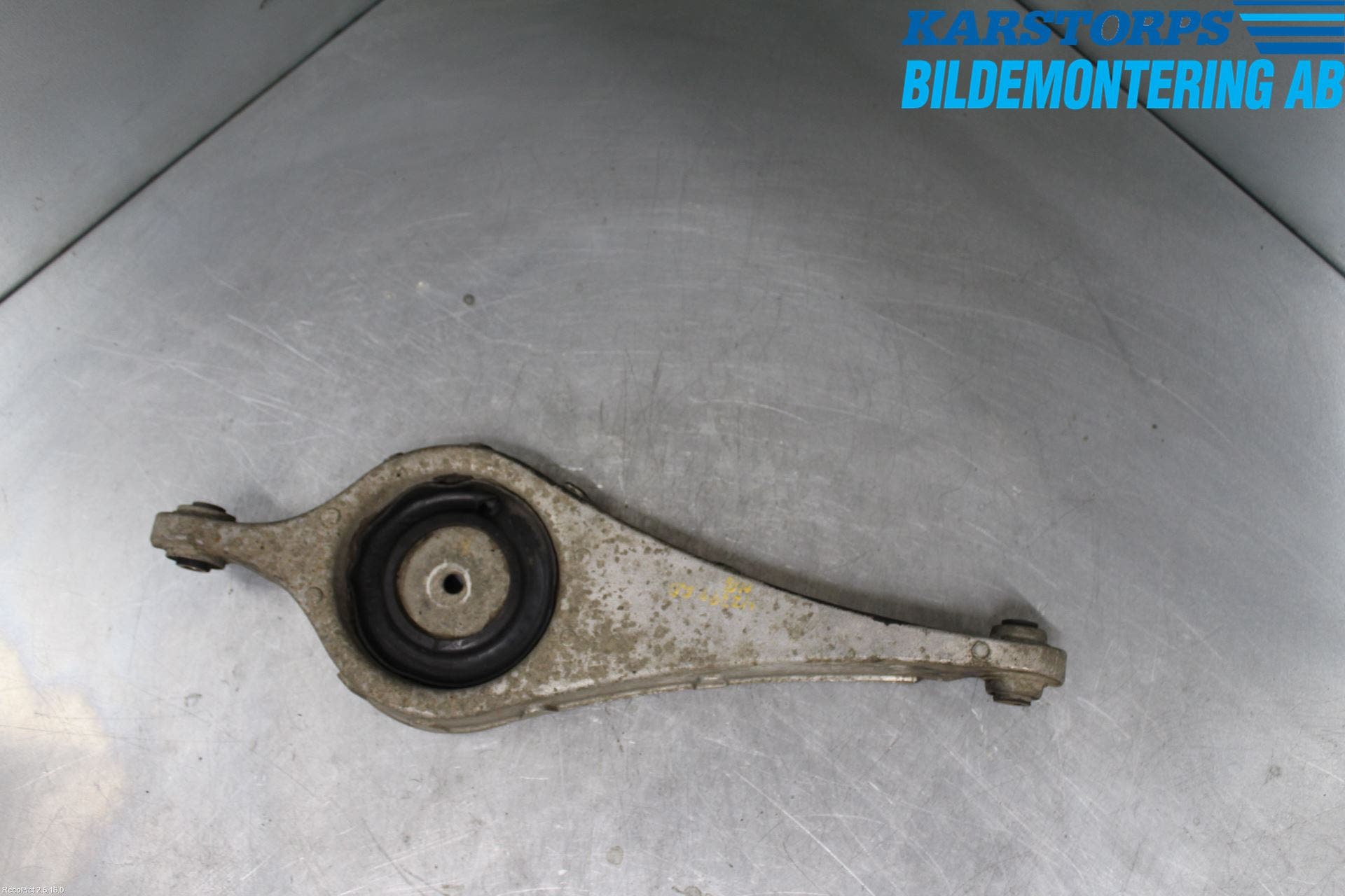 Volvo V60 11-13 Bärarm Bak Höger