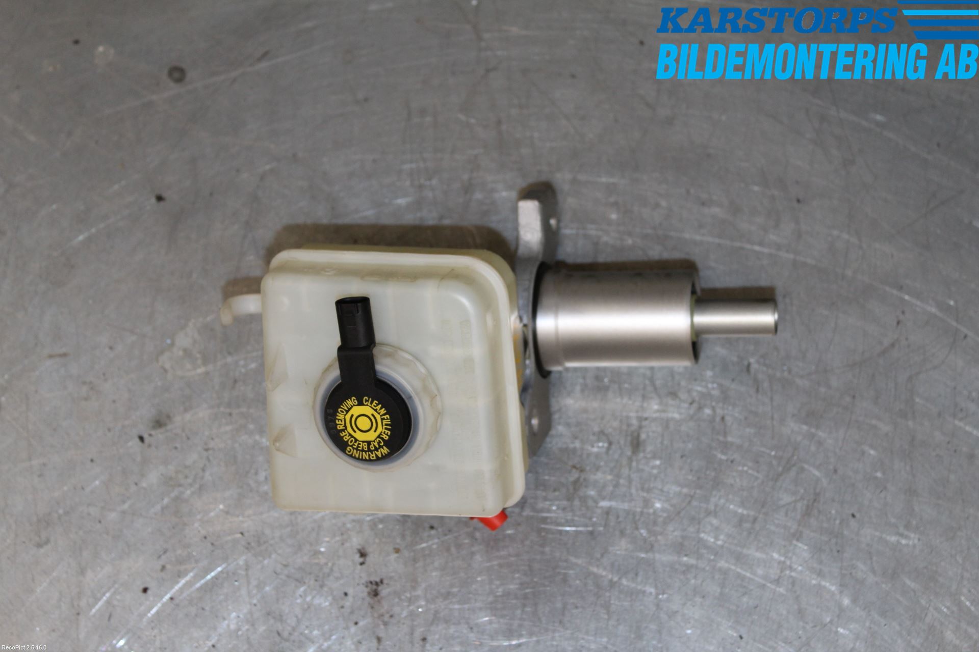BMW 5 E60/61 Sed/Tou 02-10 Broms Huvudcylinder