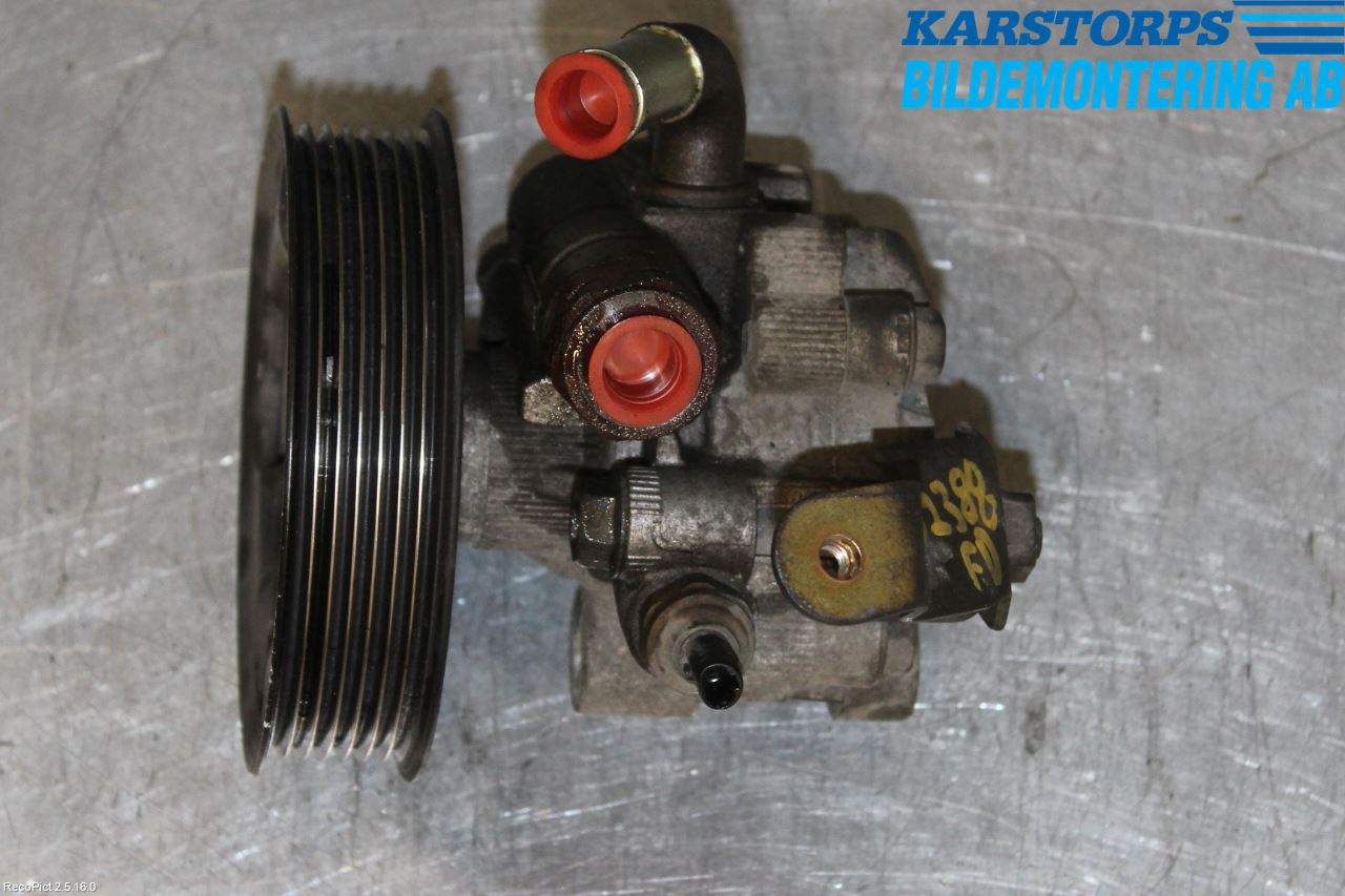 Toyota AVENSIS 03-06 Styrservopump