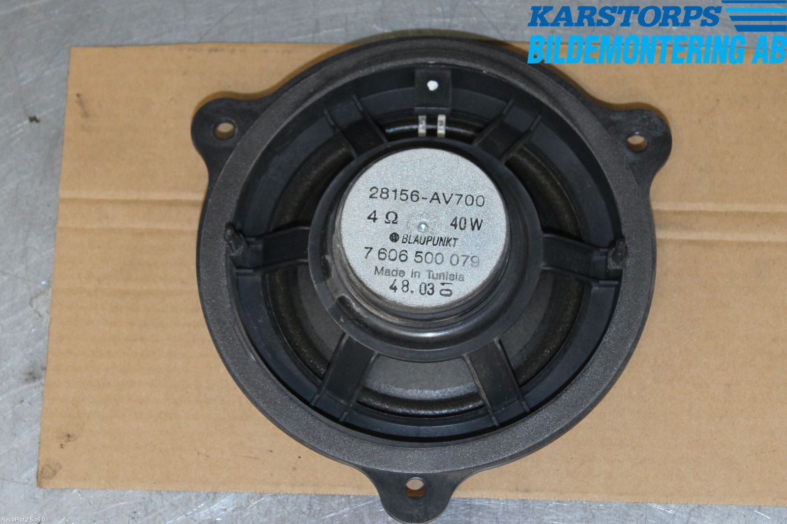 Nissan ALMERA    00-06 Högtalare