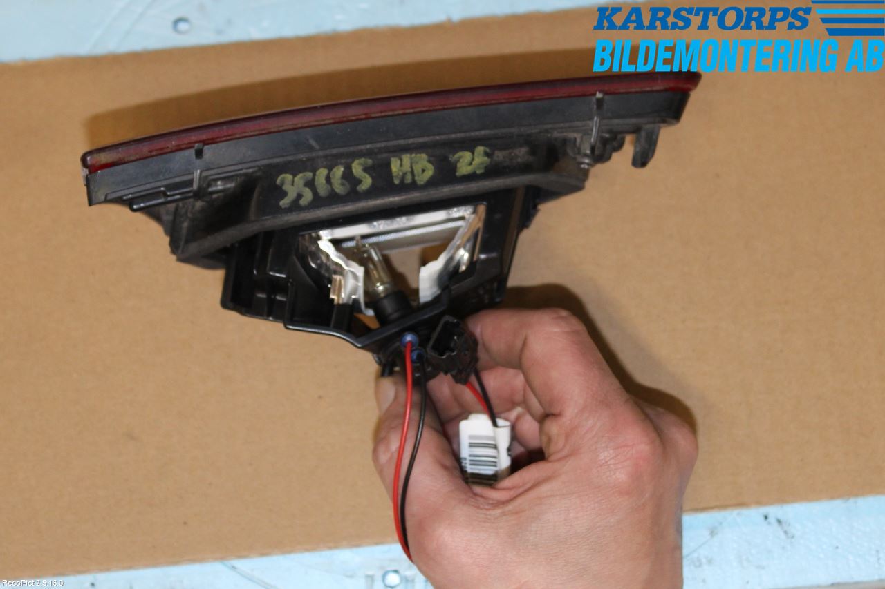 Renault CLIO IV 12-16 Bakljus Lucka Hö