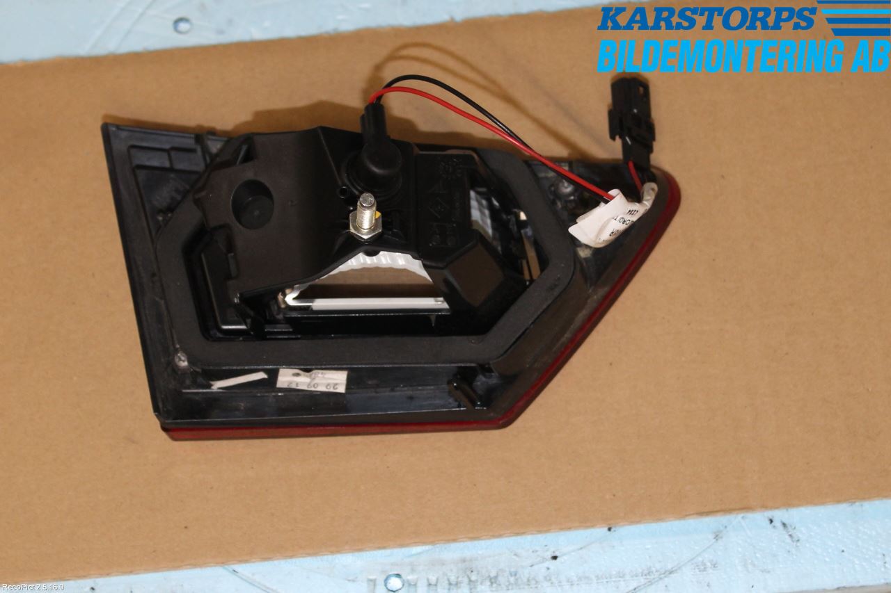 Renault CLIO IV 12-16 Bakljus Lucka Hö