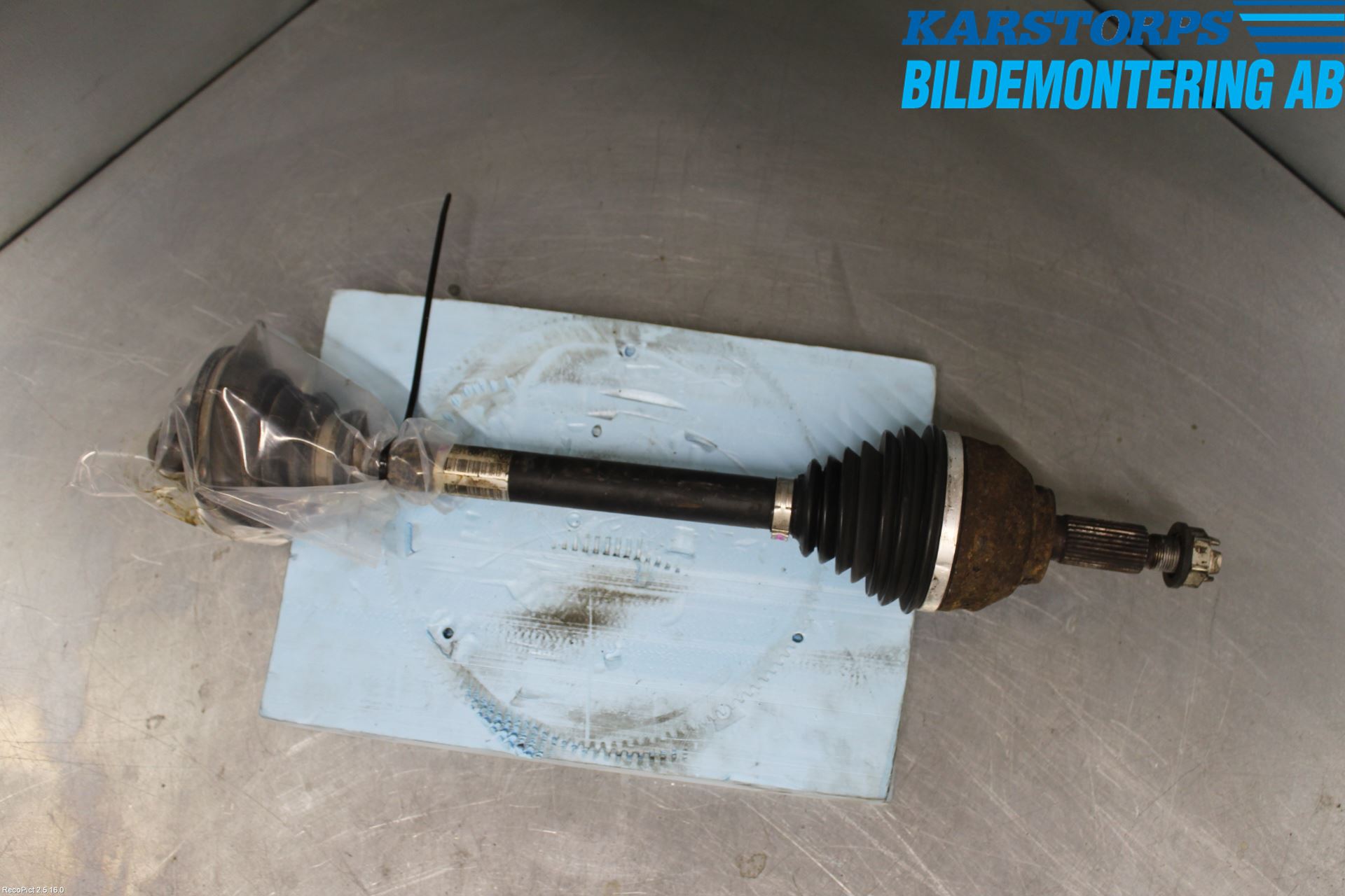 Renault TRAFIC   02-14 Drivaxel Fram Vänster